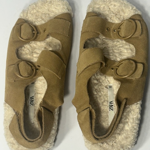 Tan Sandals with Buckle Detail Zara size 40 like new - Picture 2 of 6